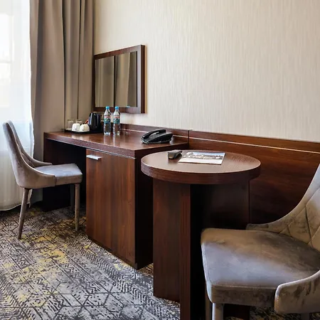 Hotel Rezydent-3